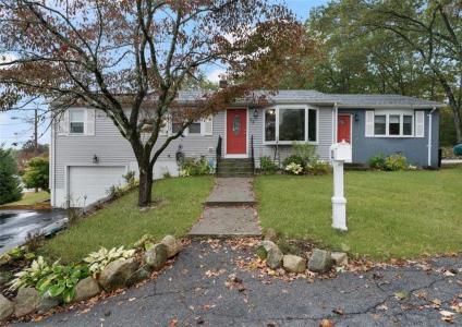 22 Forest Hill Drive, Johnston, RI 02919, USA
