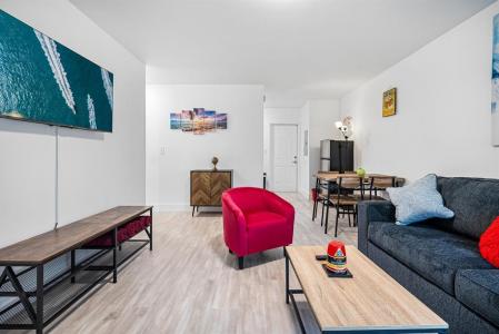 1125 NE 80th St, Miami, פלורידה 33138, ארצות הברית של אמריקה 