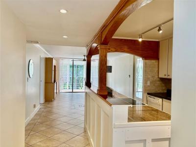 2998 NW 48th Ter 431, Lauderdale Lakes, Florida 33313