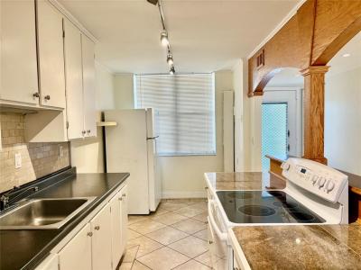 2998 NW 48th Ter 431, Lauderdale Lakes, Florida 33313