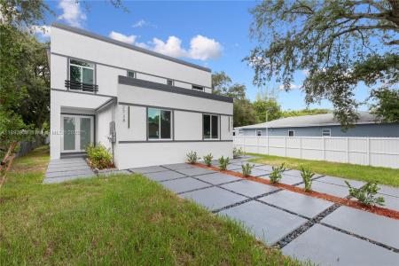2742 NW 48th St, Miami, Florida 33142, USA