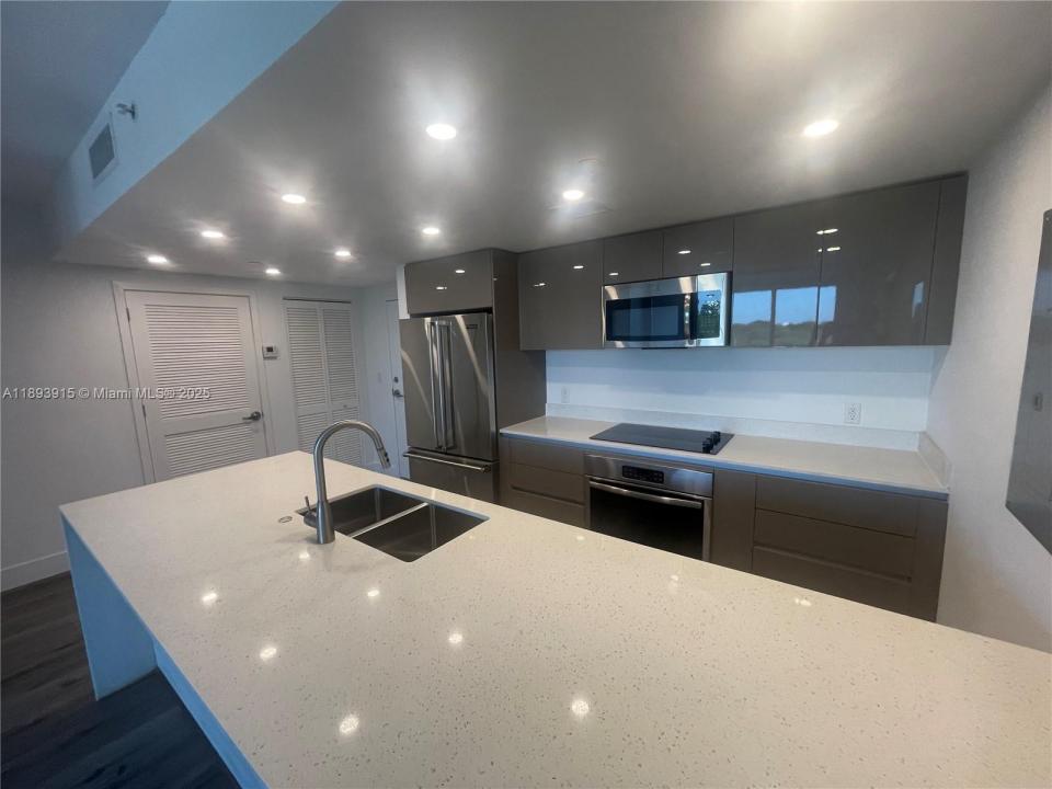 13800 Highland Dr 604, North Miami Beach, Flórida 33181, Estados Unidos