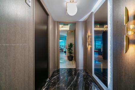 300 N Biscayne Blvd 7803, Miami, Florida 33132, USA