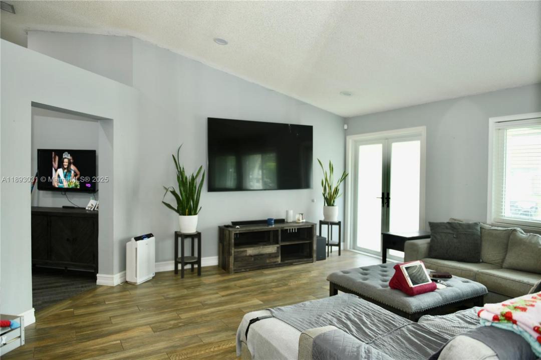14931 SW 168th Ter, Miami, Florida 33187