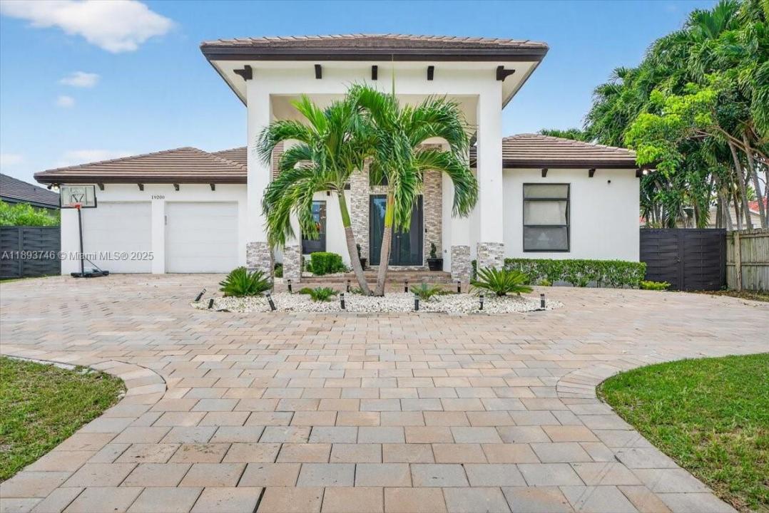 19200 Belview Dr, Cutler Bay, 佛羅里達州 33157, 美國