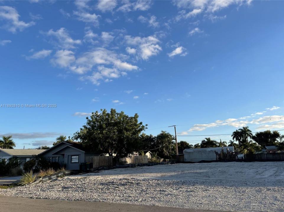 660 94th avenue, Naples, Florida 34108, Amerika Birleşik Devletleri