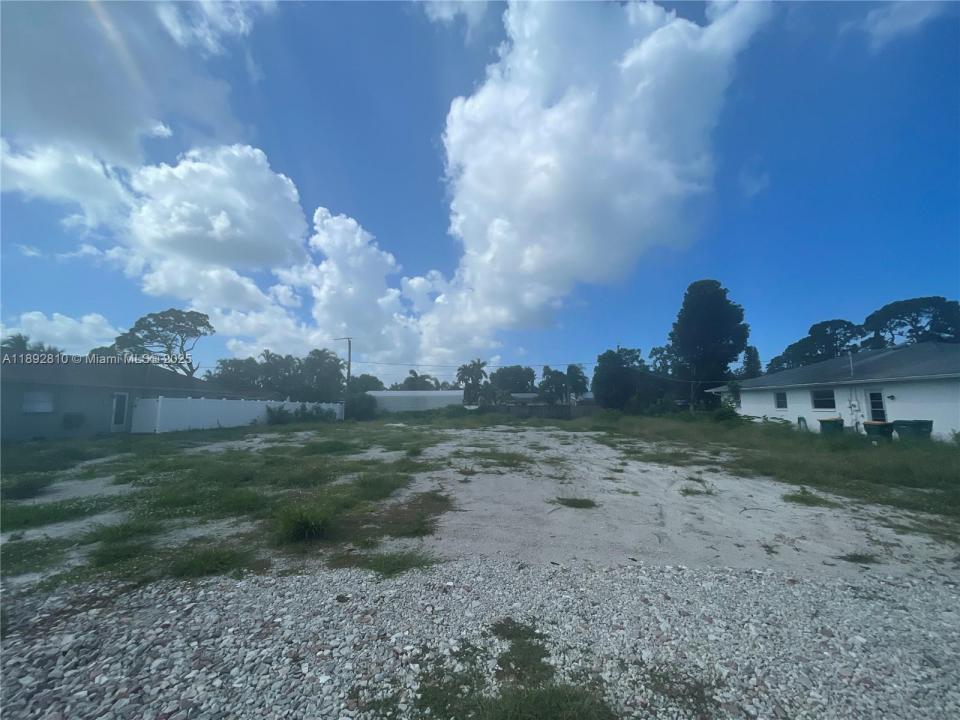 660 94th avenue, Naples, Florida 34108, Amerika Birleşik Devletleri