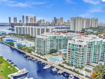 3131 NE 188th St 1-1001, Aventura, Florida 33180, USA