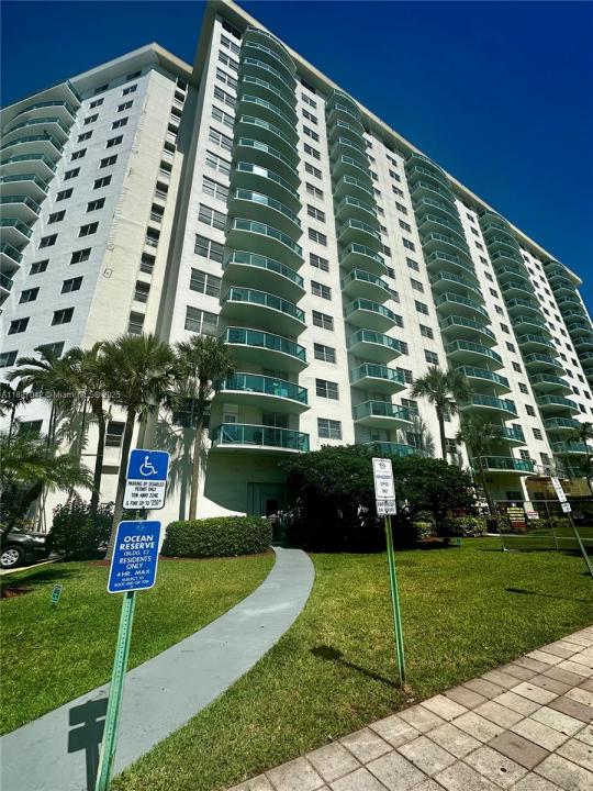 19370 Collins Ave CU-6, Sunny Isles Beach, Florida 33160