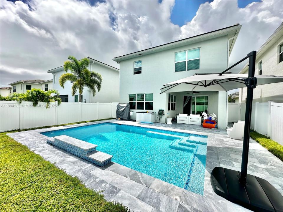 1101 Azul Ct, Deerfield Beach, Floryda 33064, USA