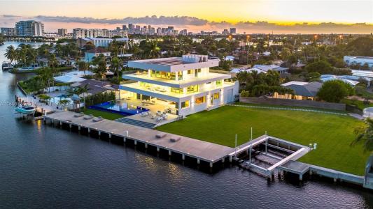 2131 NE 15th St, Fort Lauderdale, Флорида 33304, Соединенные Штаты