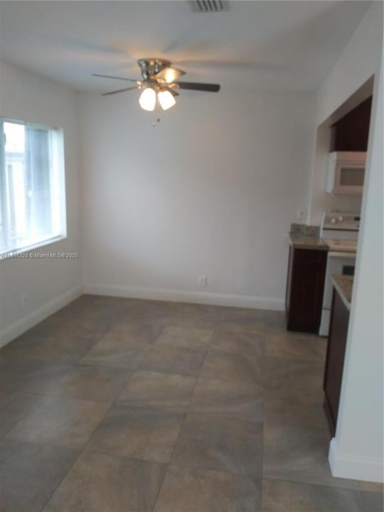 2144 NW 57th Ave 14-B, Lauderhill, فلوريدا 33313, الولايات المتحدة