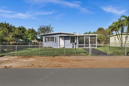 137 NW 29th Ave, Fort Lauderdale, Florida 33311, USA