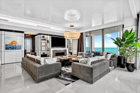 17901 Collins Ave 1804, Sunny Isles Beach, Florida 33160, USA