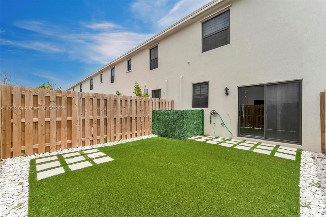 450 NE 13th St, Florida City, Florida 33034