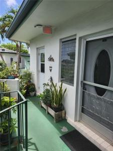 18710 NE 18th Ave 209, Miami, Florida 33179, USA