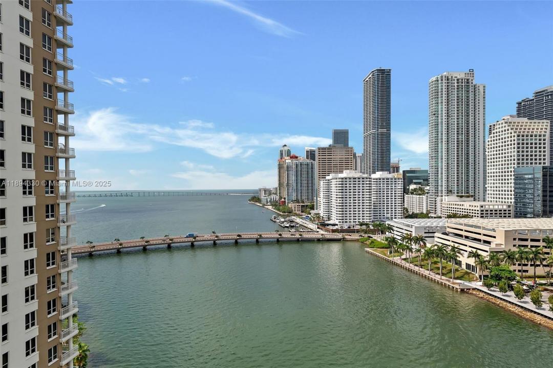 801 Brickell Key Blvd 1601, Miami, Florida 33131, Estados Unidos