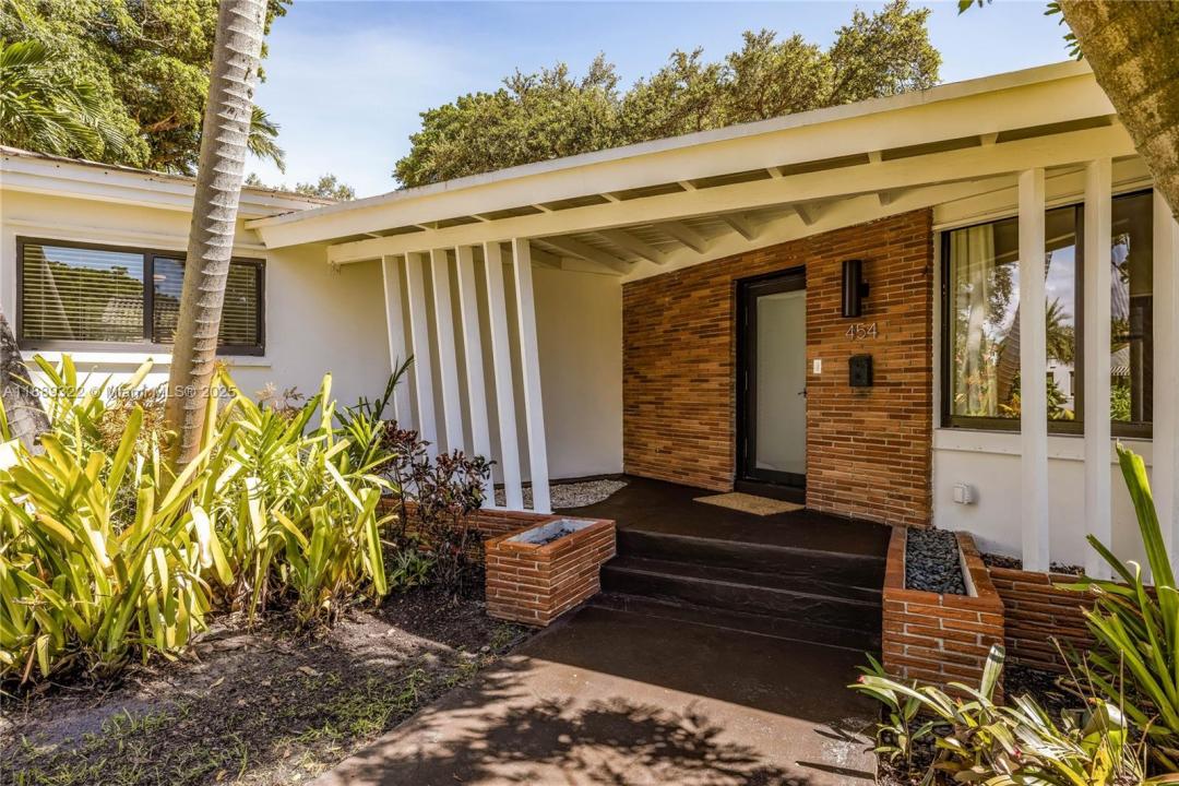 454 NE 93rd St, Miami Shores, Florida 33138