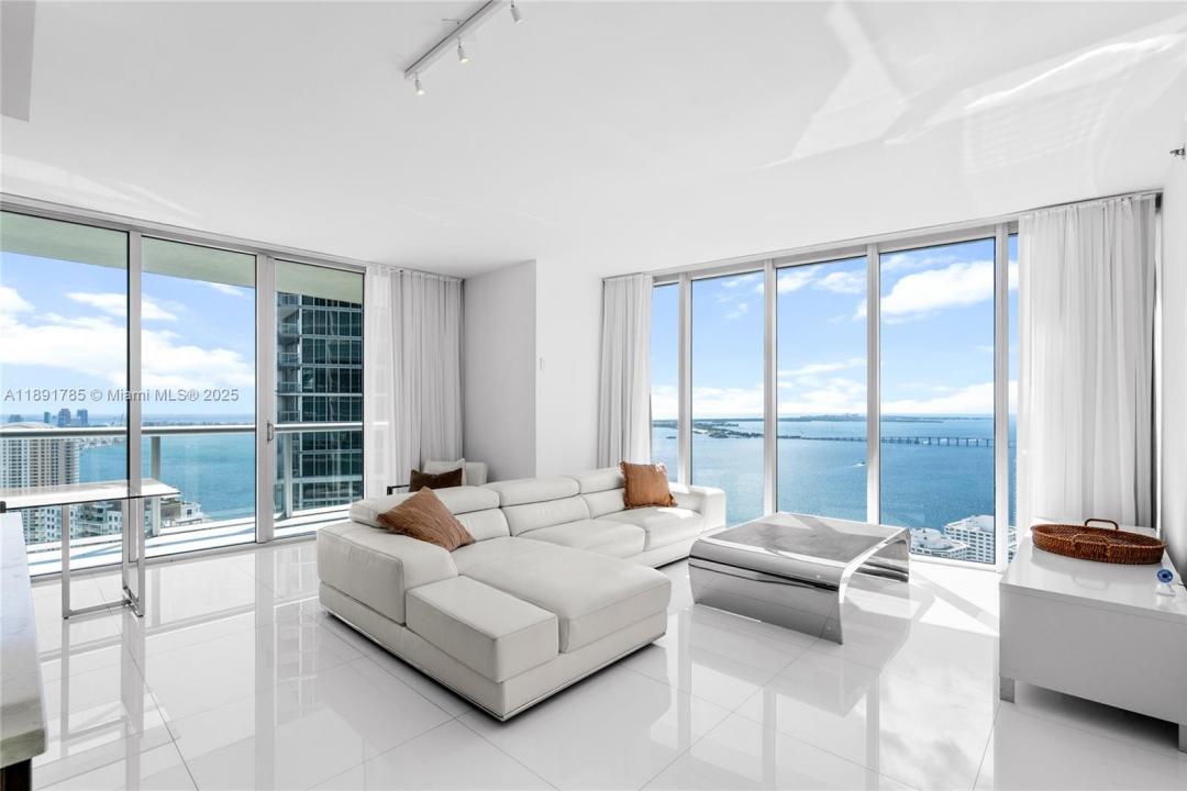 485 Brickell Ave 4410, Miami, Флорида 33131, Соединенные Штаты