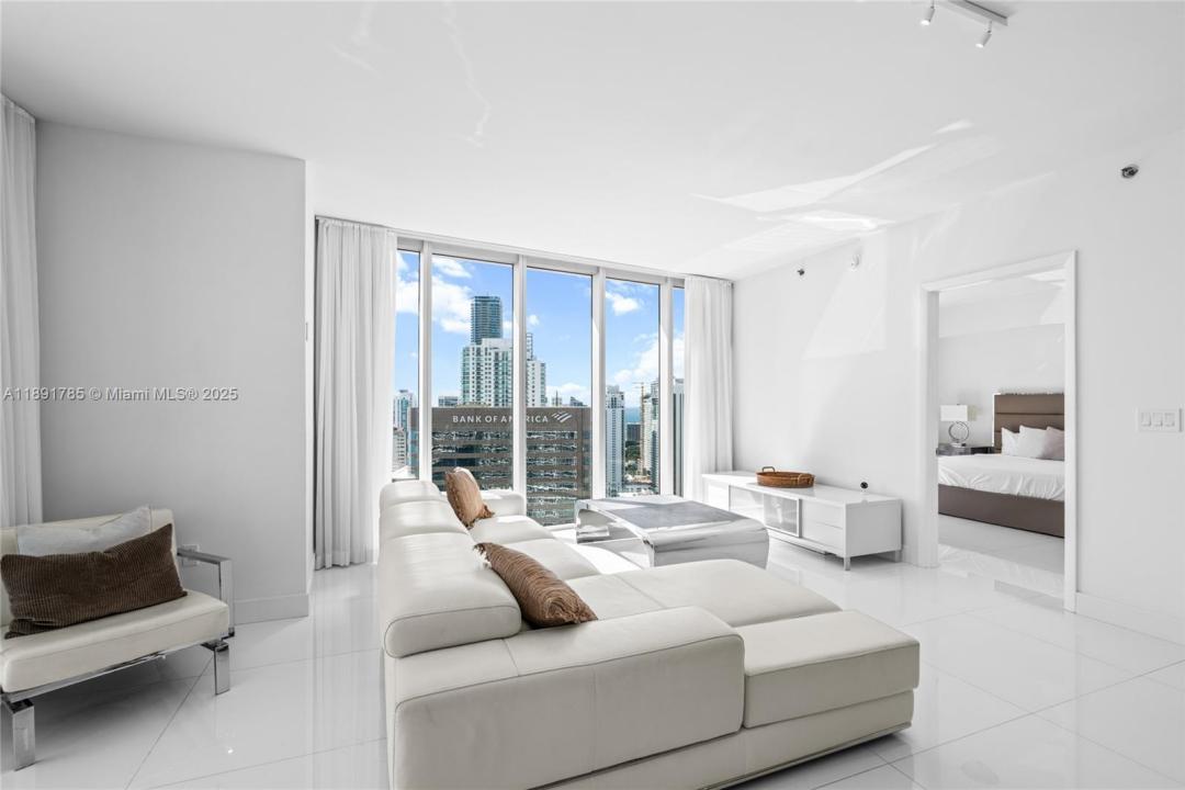 485 Brickell Ave 4410, Miami, Флорида 33131, Соединенные Штаты