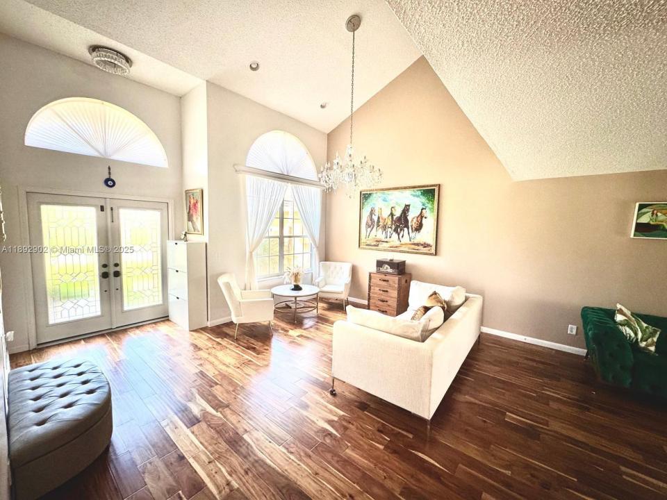 18249 SW 3rd St, Pembroke Pines, Florida 33029, Estados Unidos