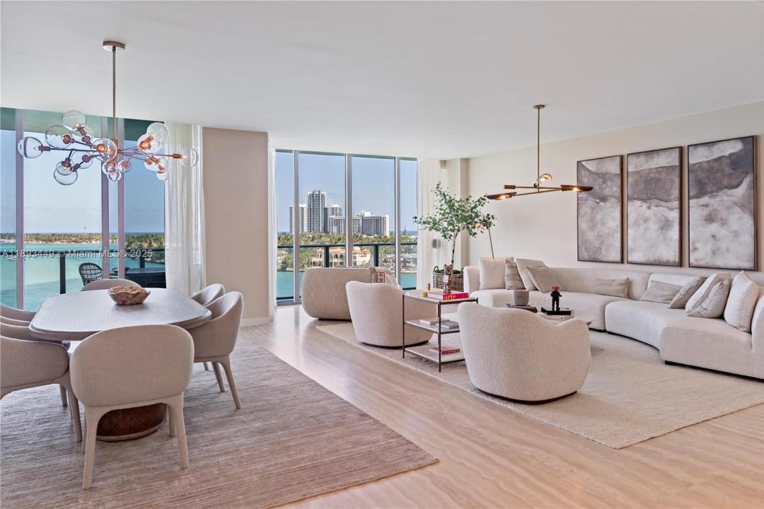 1135 103rd st PH2, Bay Harbor Islands, Floryda 33154, USA