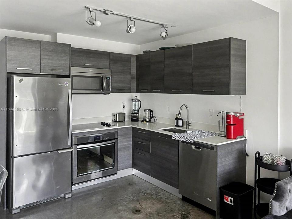151 SE 1st St 3109, Miami, Florida 33131