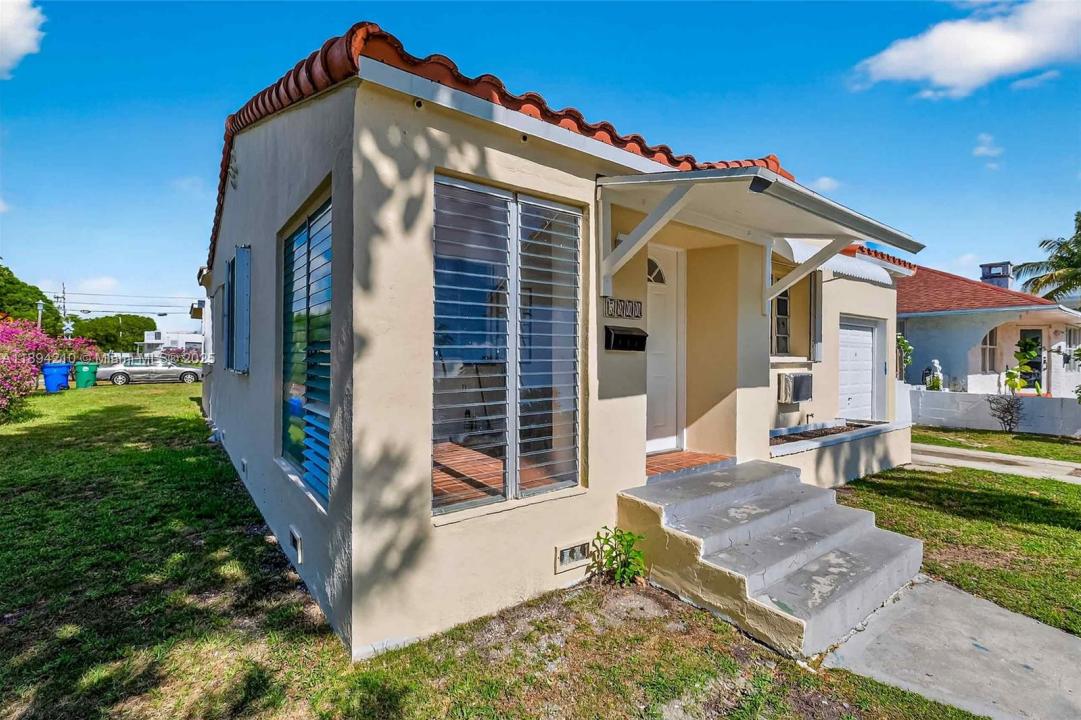 5900 NE 4th Ct, Miami, Florida 33137, USA