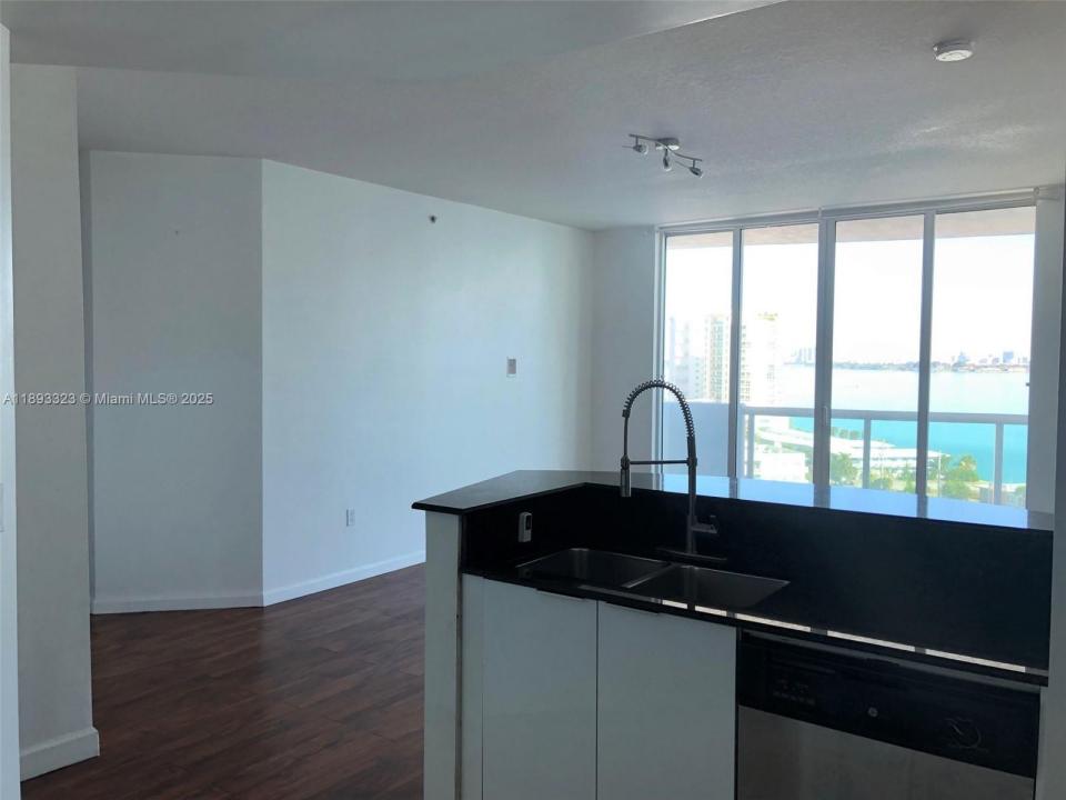 7900 Harbor Island Dr 1103, North Bay Village, Flórida 33141, Estados Unidos