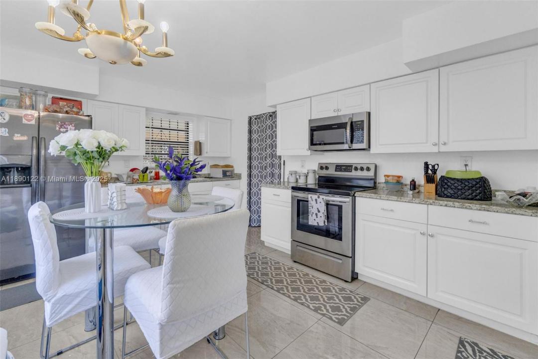 2860 NW 184th St, Miami Gardens, Florida 33056