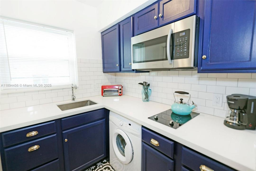 10072 E Bay Harbor Dr 72D, Bay Harbor Islands, Florida 33154, HOA KỲ