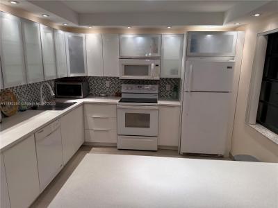 75 Capri B 75, Delray Beach, Florida 33484, USA