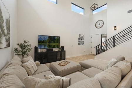 88 Gecko Road, Vista, California 92083