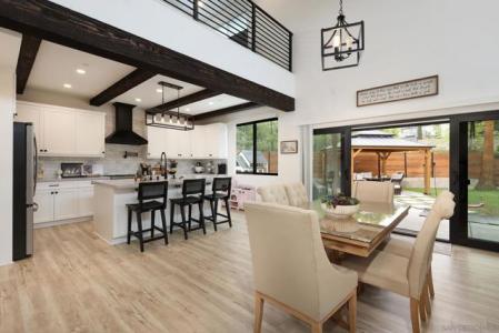 88 Gecko Road, Vista, California 92083