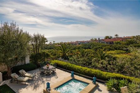 6 Surfspray Bluff, Newport Coast, كاليفورنيا 92657, الولايات المتحدة