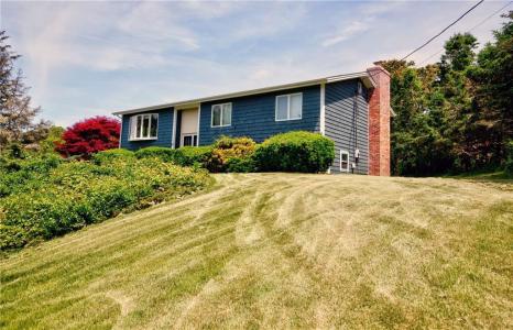 35 Mittendorf Road, South Kingstown, RI 02879, USA