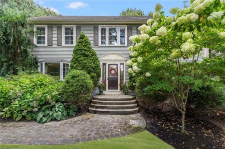 8 Princess Pine Road, Lincoln, Rhode Island 02865, Estados Unidos