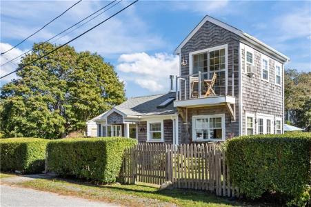 4 Tony Street, Tiverton, Rhode Island 02878, États-Unis