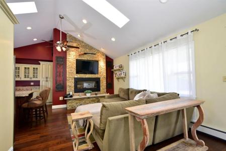 62 Reposa Square, Portsmouth, Rhode Island 02871