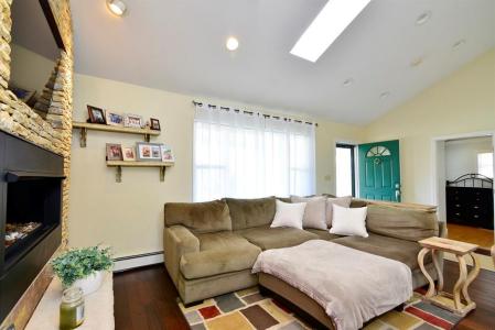 62 Reposa Square, Portsmouth, Rhode Island 02871