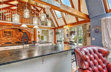75 Macomber Lane, Portsmouth, RI 02871, USA