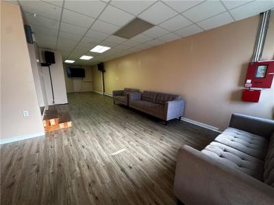 1542 Main Street, West Warwick, Rhode Island 02893, USA