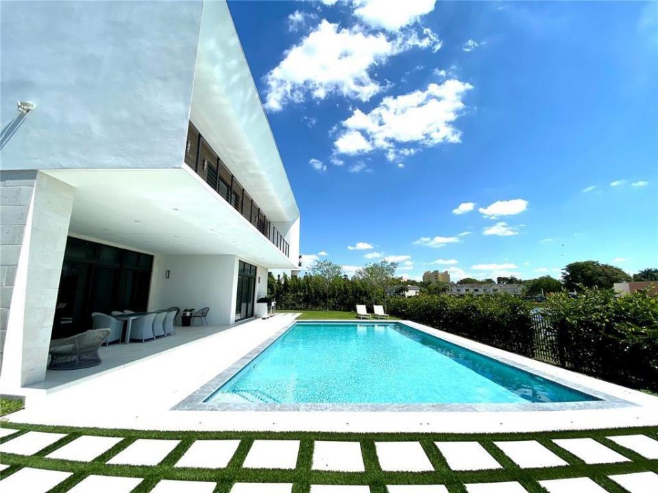 16552 Botaniko Dr S, Weston, Florida 33326, Amerika Birleşik Devletleri