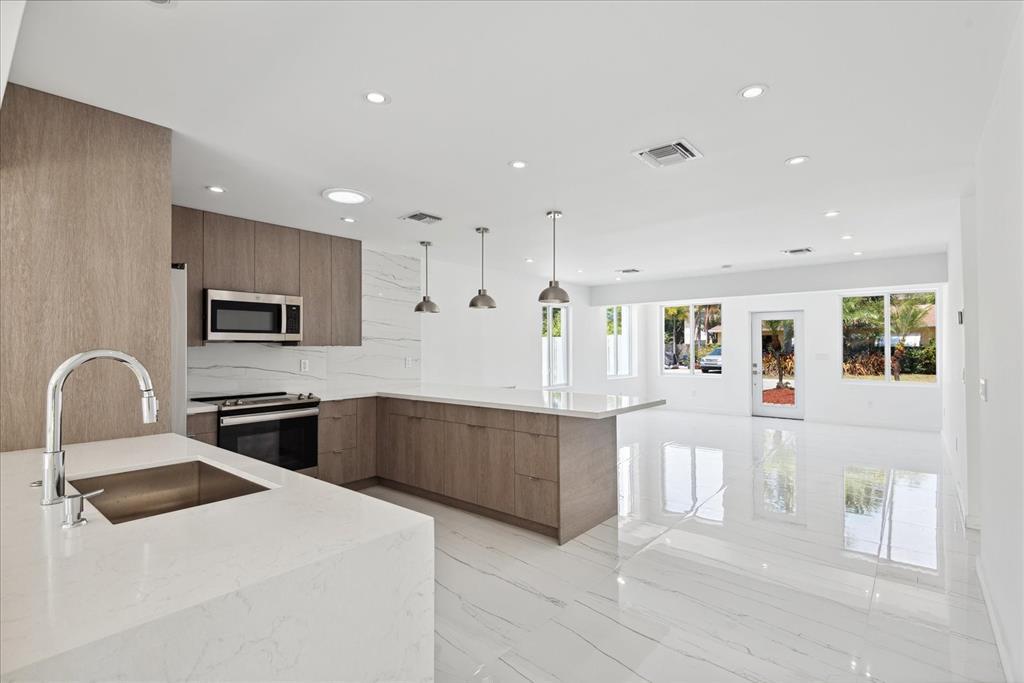 2201-1 NE 9th Ave 1, Wilton Manors, Florida 33305
