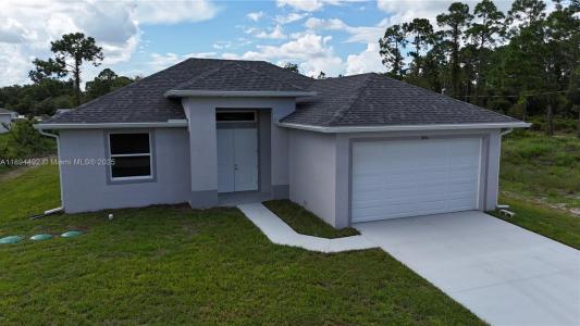 306 Lenz Ave S, Lehigh Acres, Florida 33974, USA