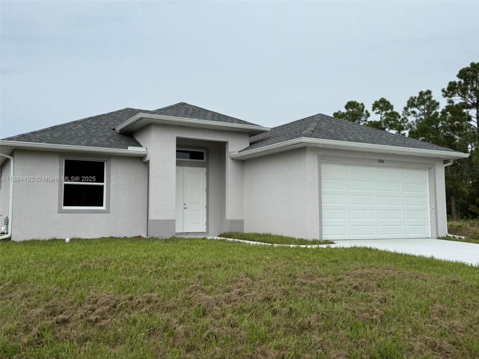 306 Lenz Ave S, Lehigh Acres, Florida 33974