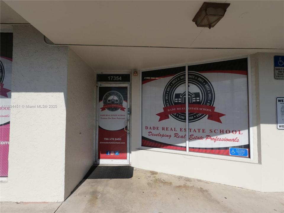 17354 S Dixie Hwy, Palmetto Bay, Florida 33157