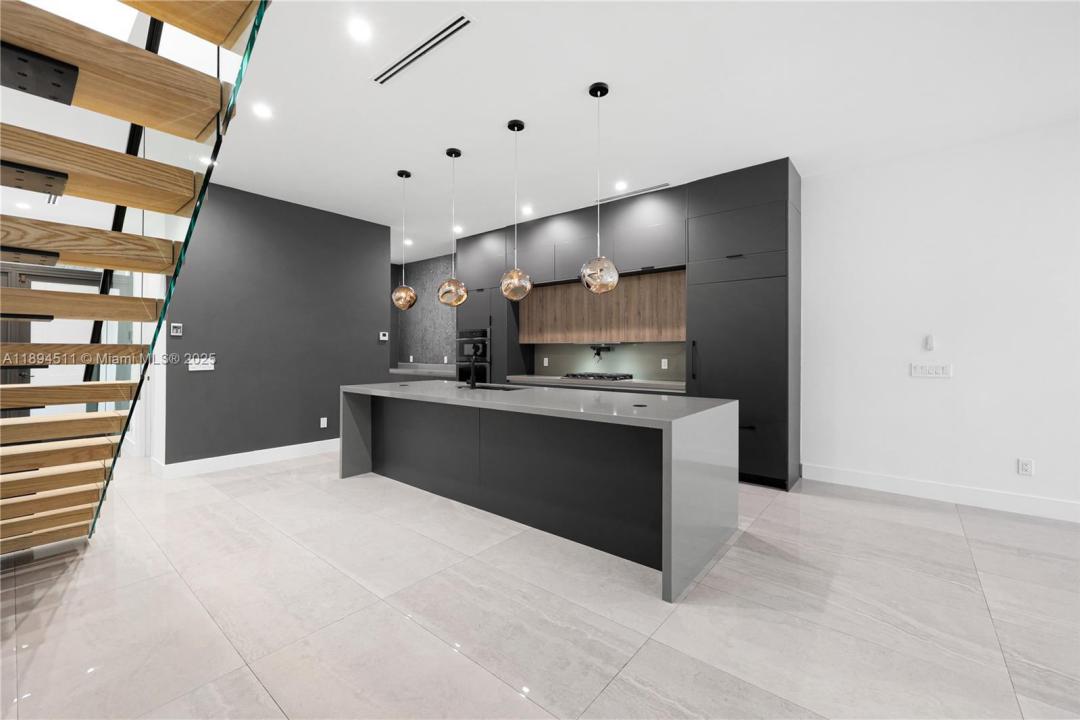 813 NE 17th Ter 1, Fort Lauderdale, Florida 33304, HOA KỲ