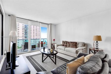 3901 S Ocean Dr 8C, Hollywood, Florida 33019, USA