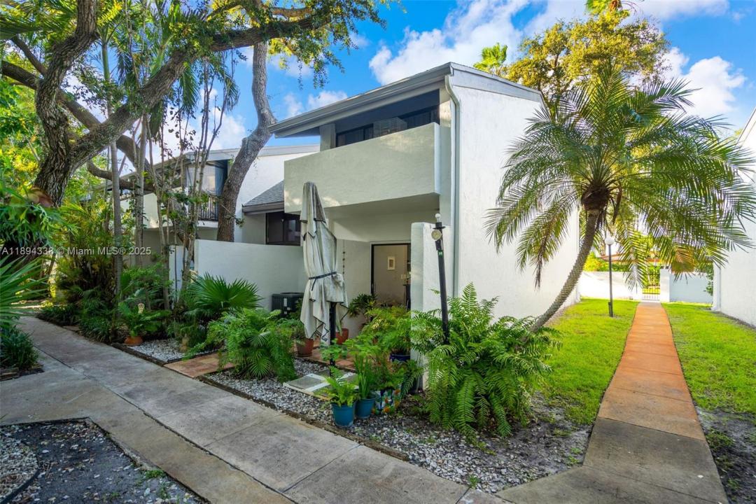 19440 NE 26th Ave 54B, Miami, فلوريدا 33180, الولايات المتحدة